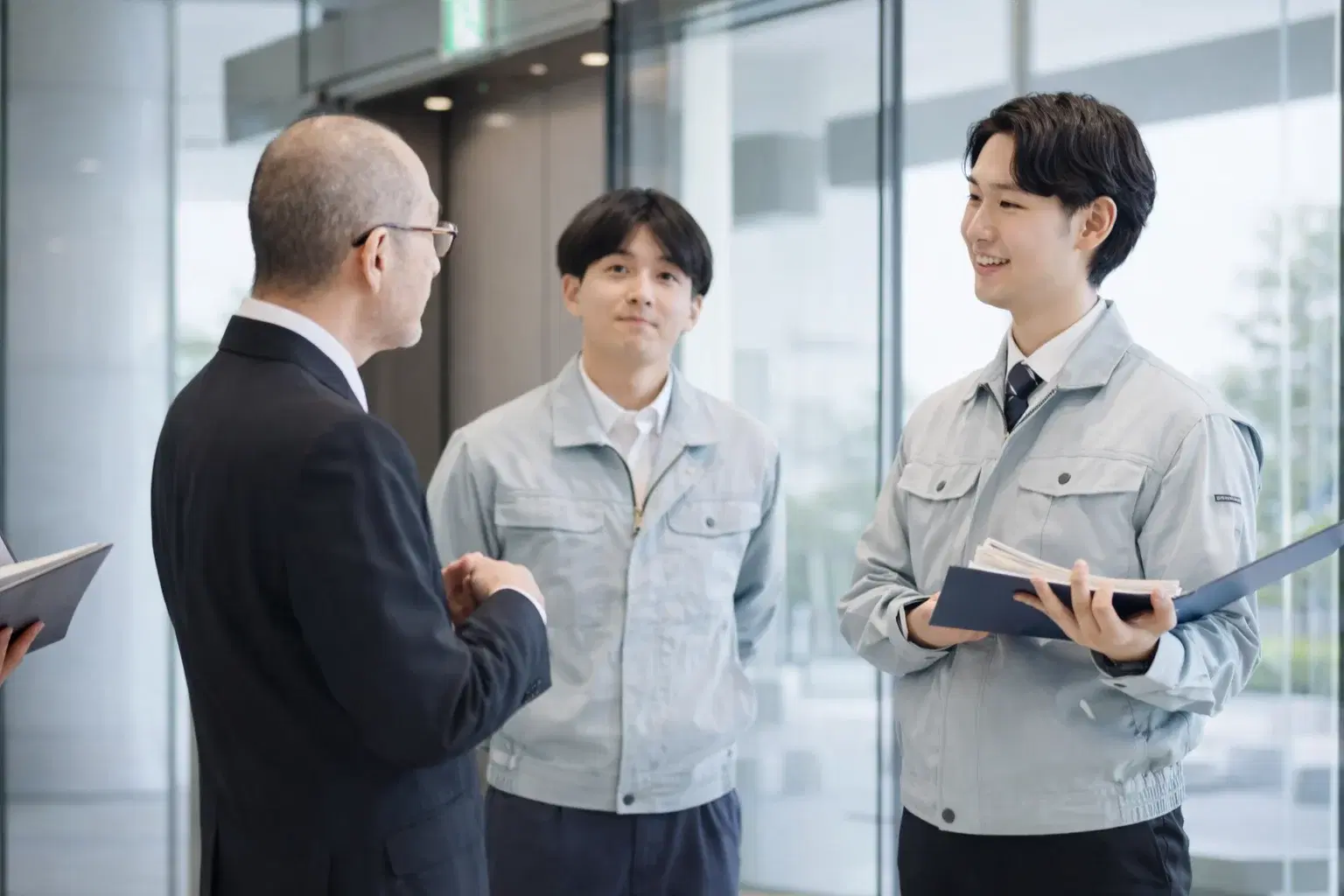 ソリューション事業